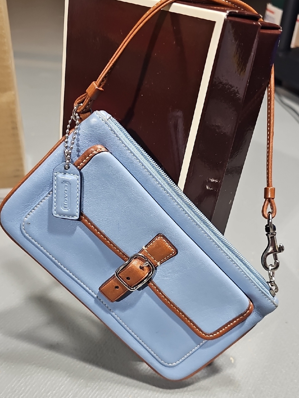 Coach 6838 VTG Hamptons Powder Blue & British Tan Leather Buckle Wristlet